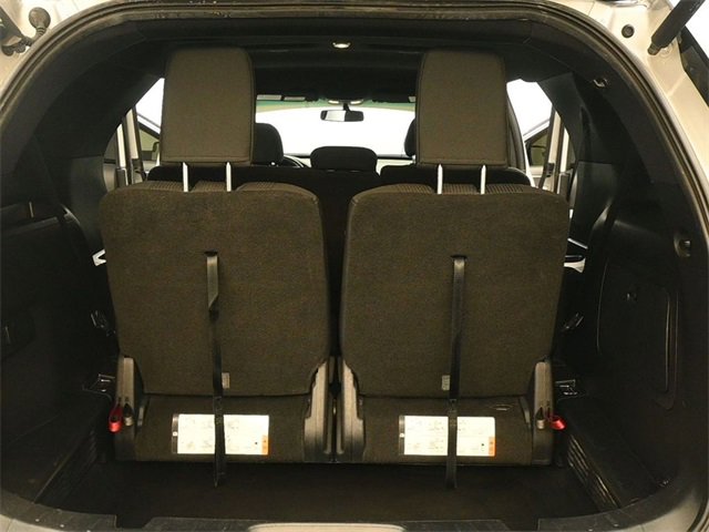 Certified 2017 Ford Explorer XLT w/ Equipment Group 201A image 19