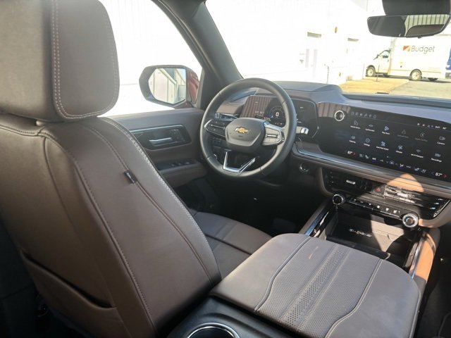 New 2026 Chevrolet Suburban High Country w/ Sun And Tow Package image 23