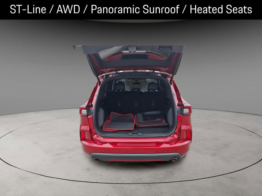 Used 2024 Ford Escape ST-Line w/ Tech Pack #1 AWD/4WD image 8