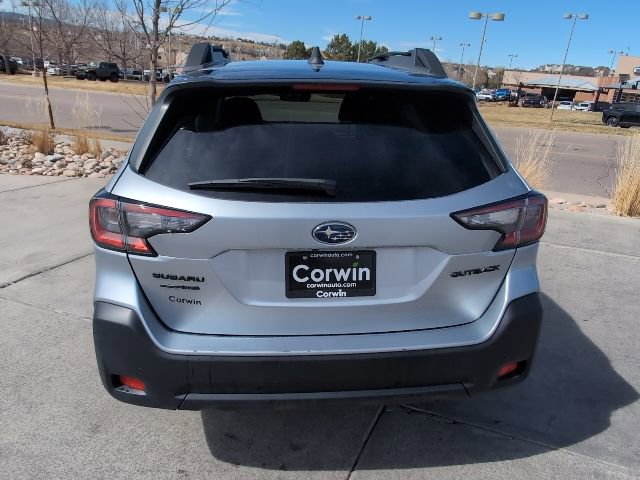Used 2025 Subaru Outback Onyx Edition AWD/4WD image 7