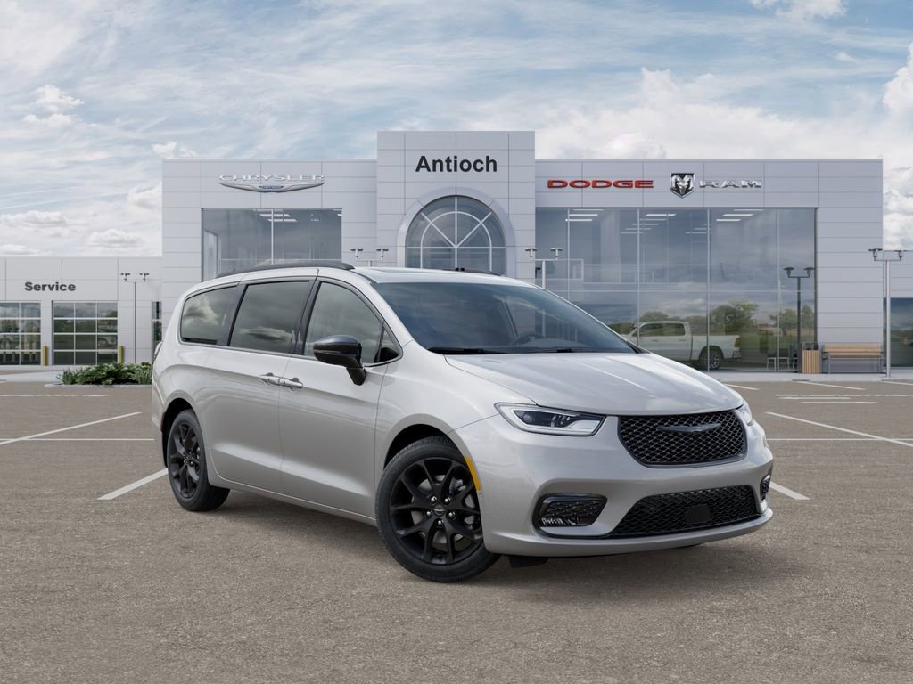 New 2026 Chrysler Pacifica Limited w/ S Appearance Package AWD/4WD image 8