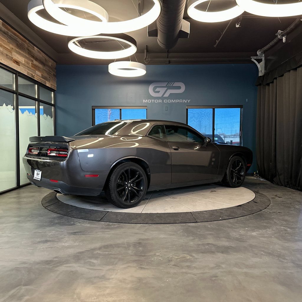 Used 2018 Dodge Challenger SXT w/ Blacktop Package RWD image 3