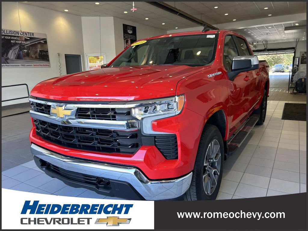 Used 2023 Chevrolet Silverado 1500 LT AWD/4WD image 6