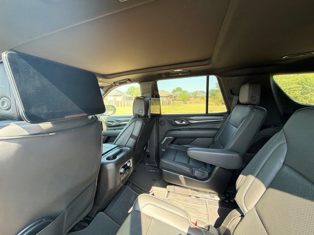 Used 2021 GMC Yukon Denali w/ Denali Premium Package AWD/4WD image 21