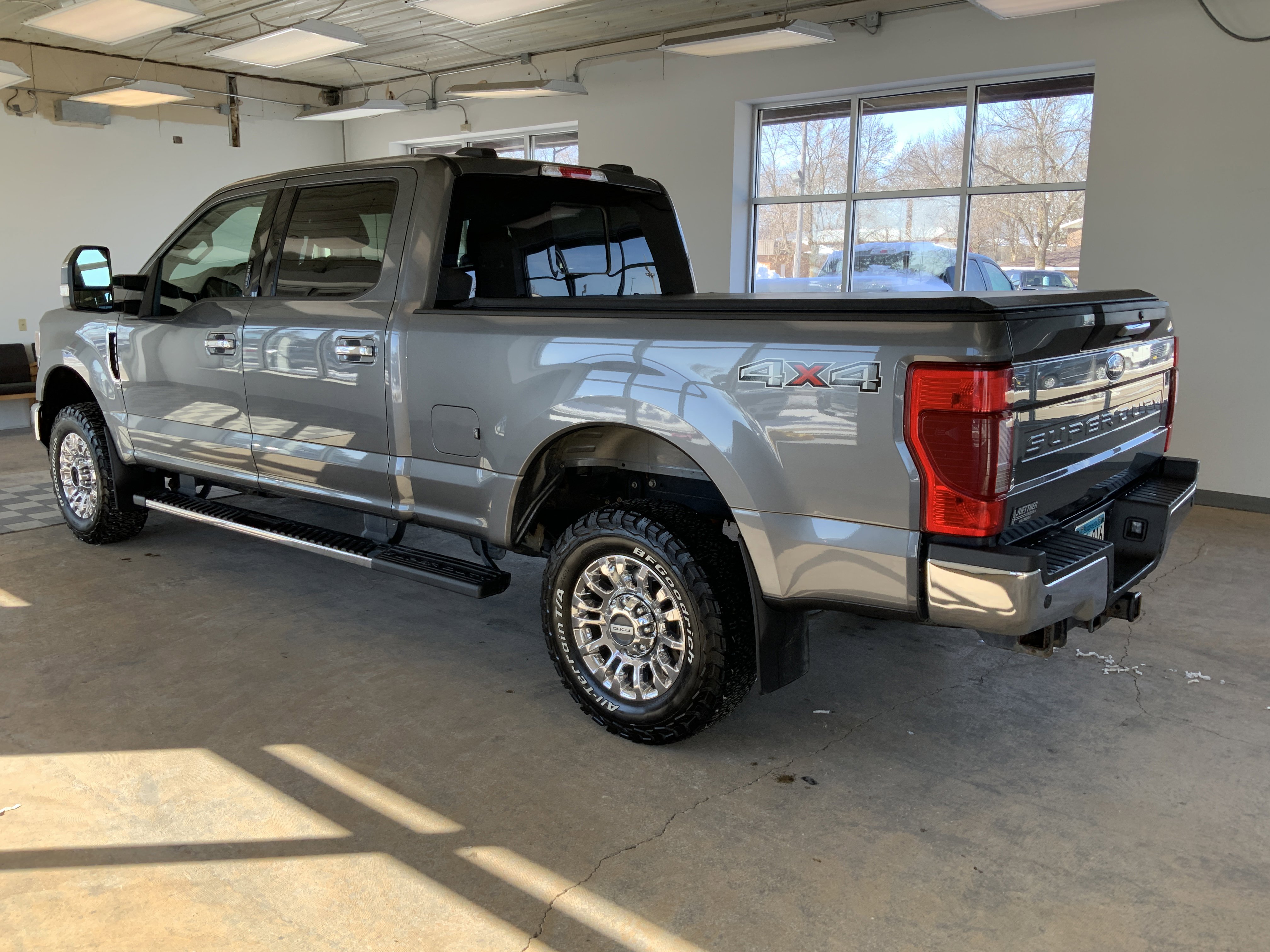 Used 2022 Ford F250 XLT w/ XLT Premium Package image 8