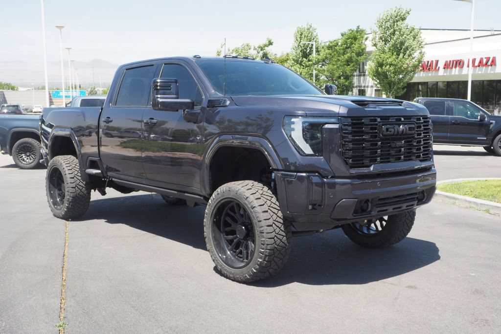 Used 2026 GMC Sierra 3500 Denali w/ Technology Package AWD/4WD image 9
