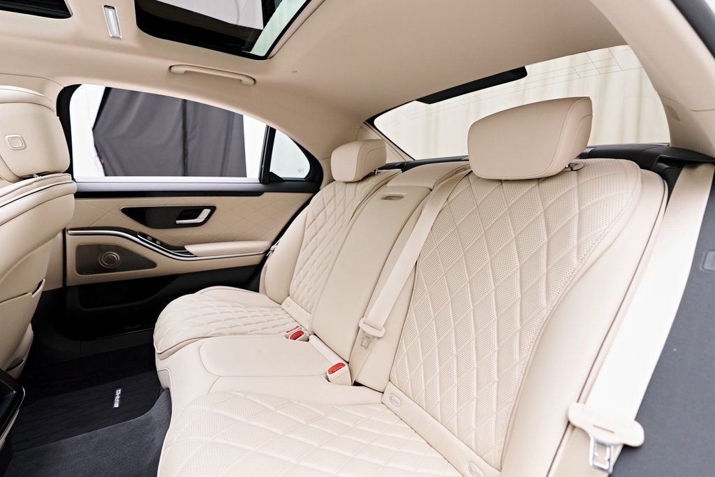 Used 2024 Mercedes-Benz S 580e 4MATIC Sedan image 49