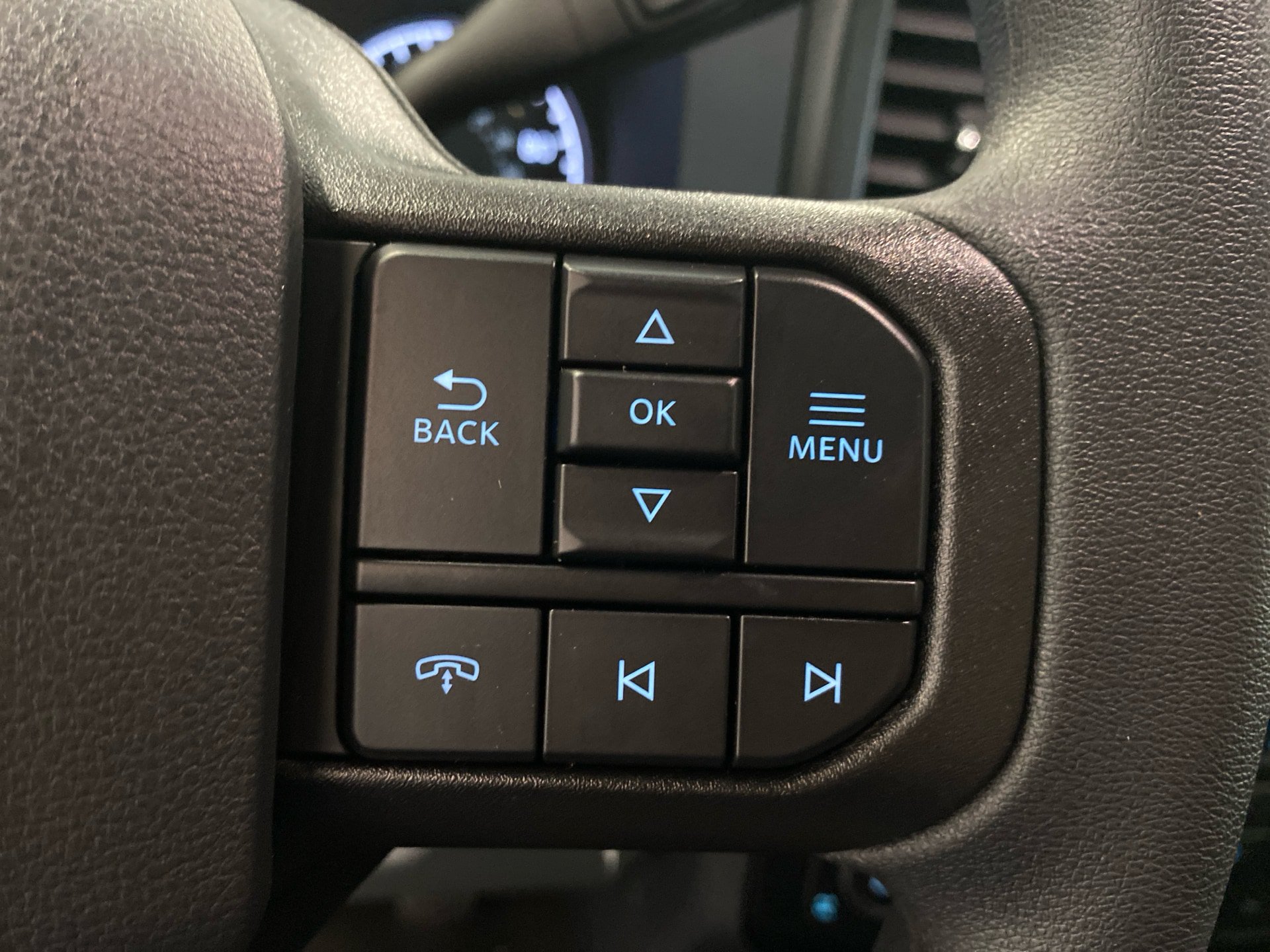 New 2026 Ford F350 XLT w/ FX4 Off-Road Package AWD/4WD image 15