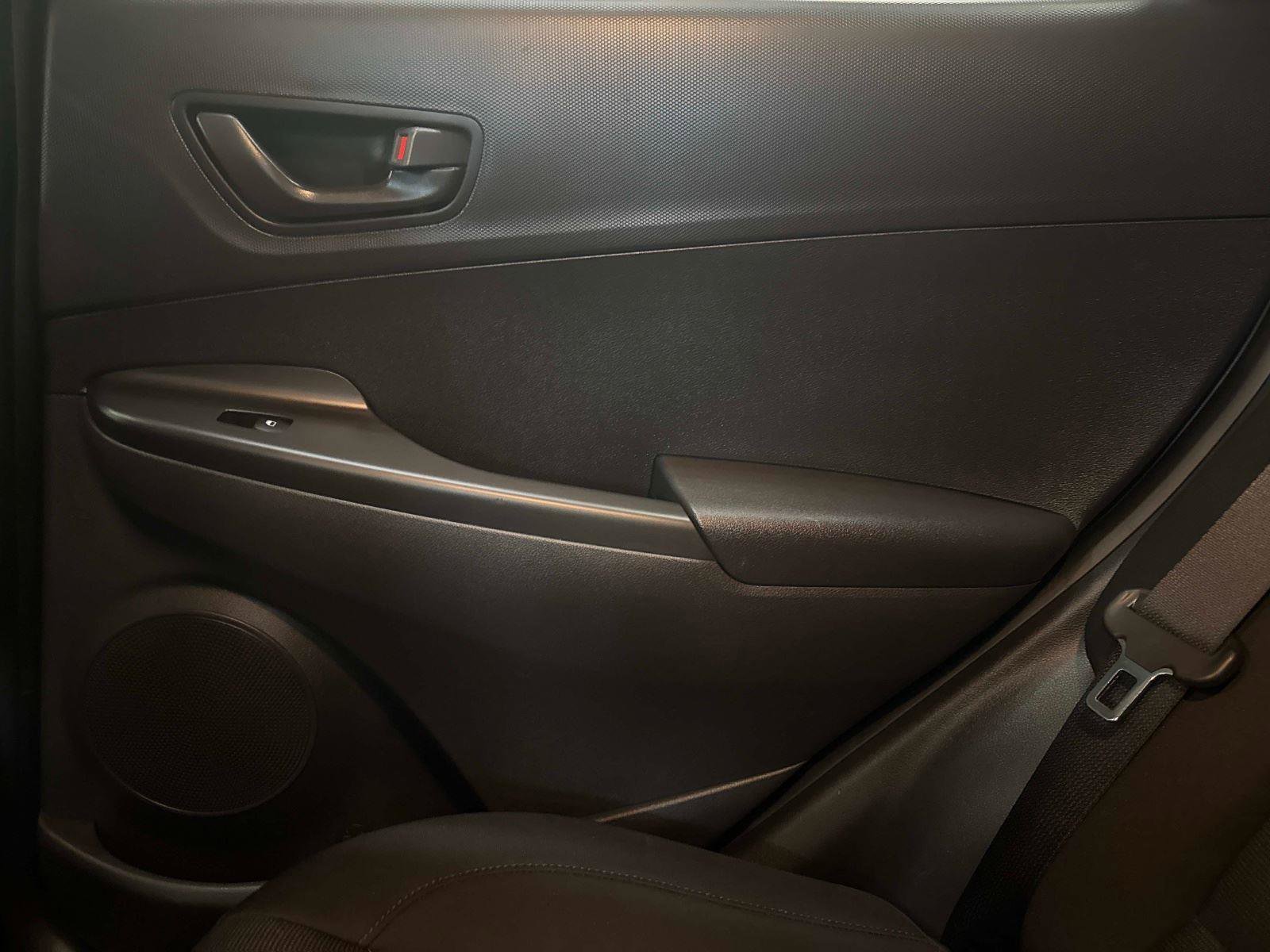 Used 2022 Hyundai Kona SEL image 15