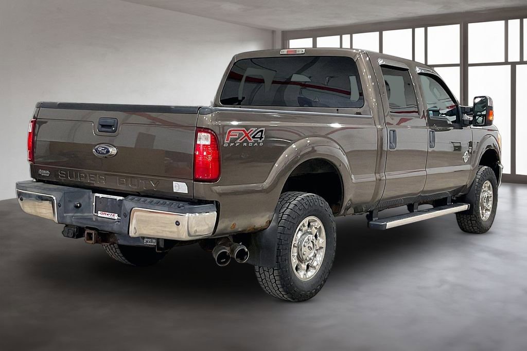 Used 2015 Ford F350 XLT w/ XLT Premium Package image 2