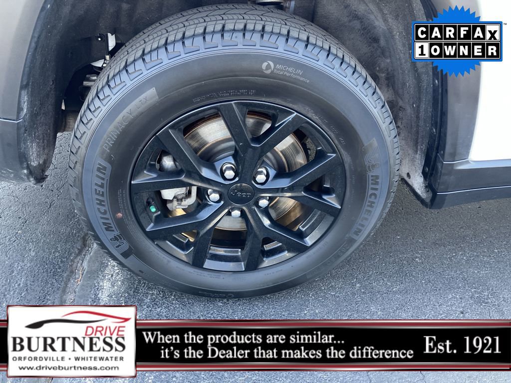 Used 2024 Jeep Grand Cherokee L Laredo image 14