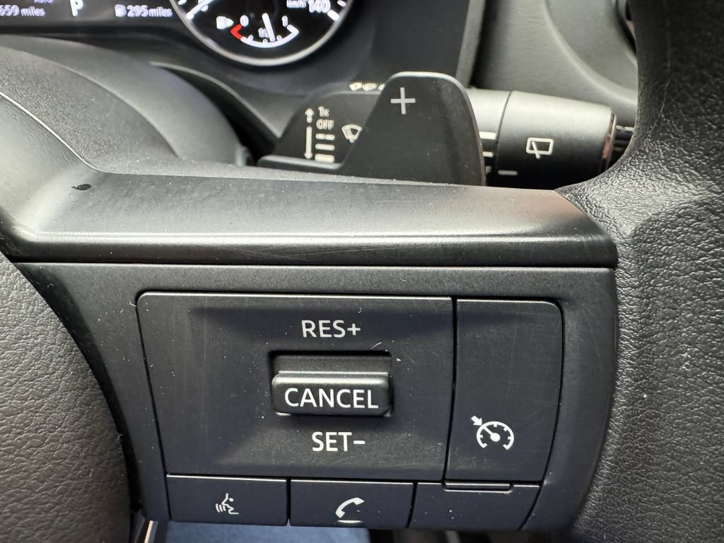Used 2021 Nissan Rogue S AWD/4WD image 15