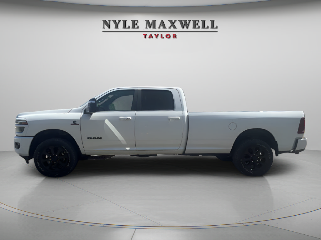 New 2026 RAM 3500 Laramie w/ Night Edition AWD/4WD image 8
