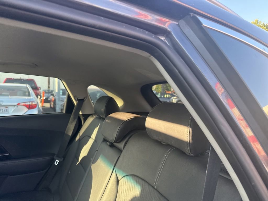 Used 2020 Kia Niro EX Premium FWD image 15