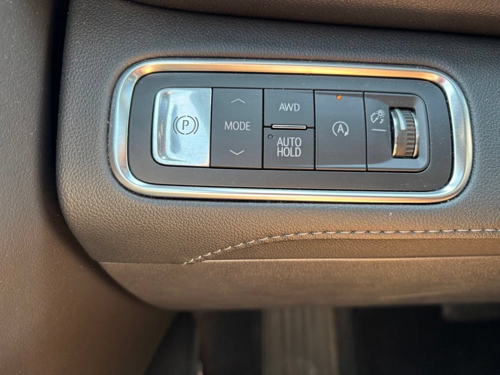 Used 2026 Buick Enclave Preferred AWD/4WD image 29