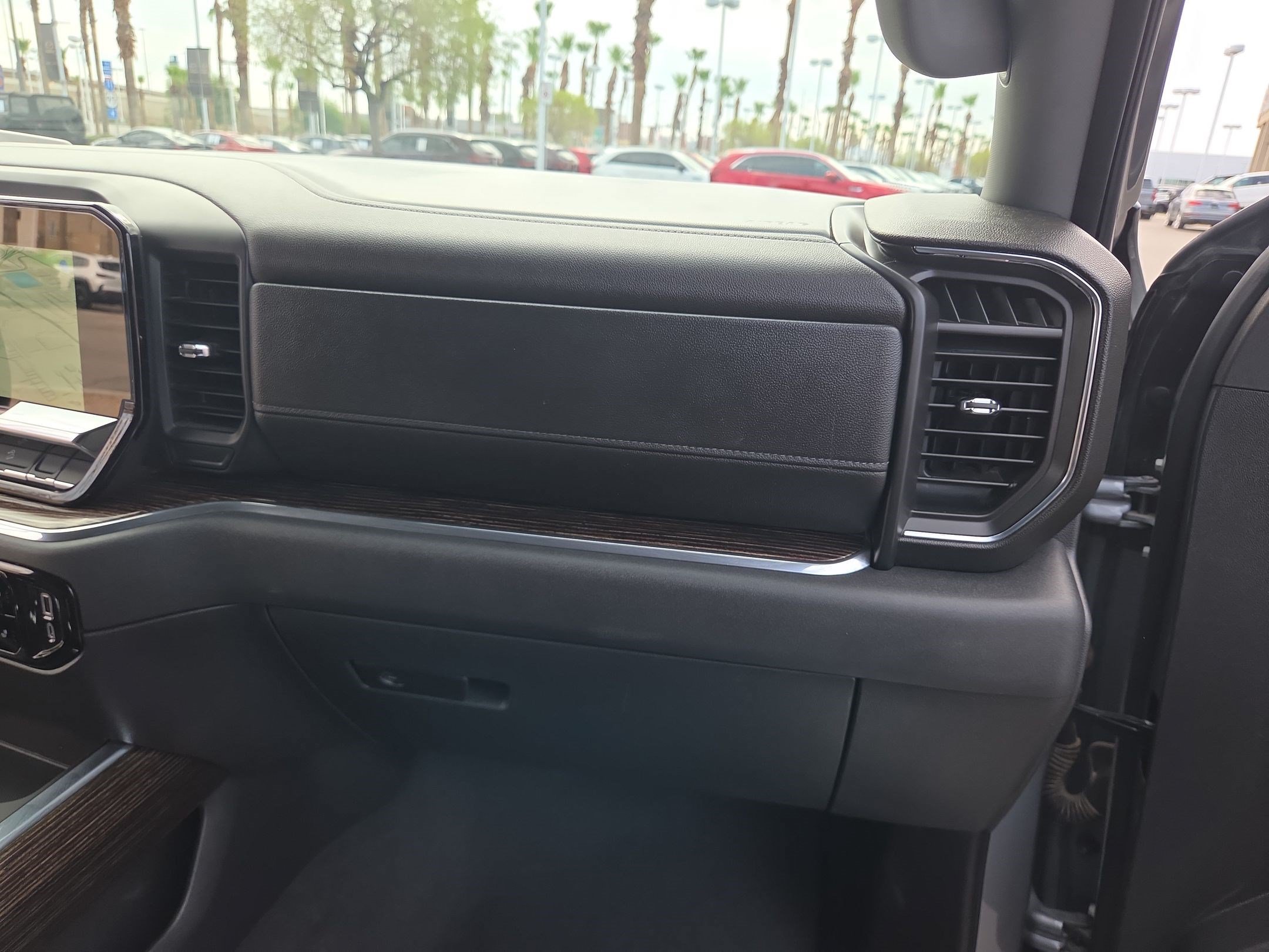 Certified 2025 GMC Sierra 1500 Elevation w/ Preferred Package AWD/4WD image 30