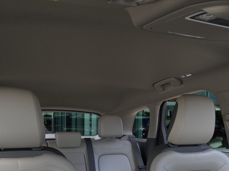 New 2026 Lincoln Corsair Premiere image 22