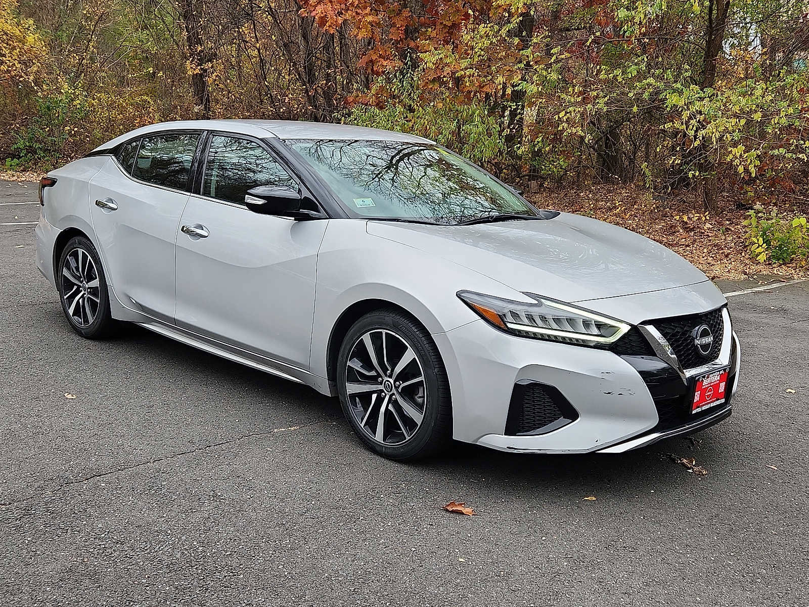 Used 2023 Nissan Maxima SV w/ Floor Mat Group image 3