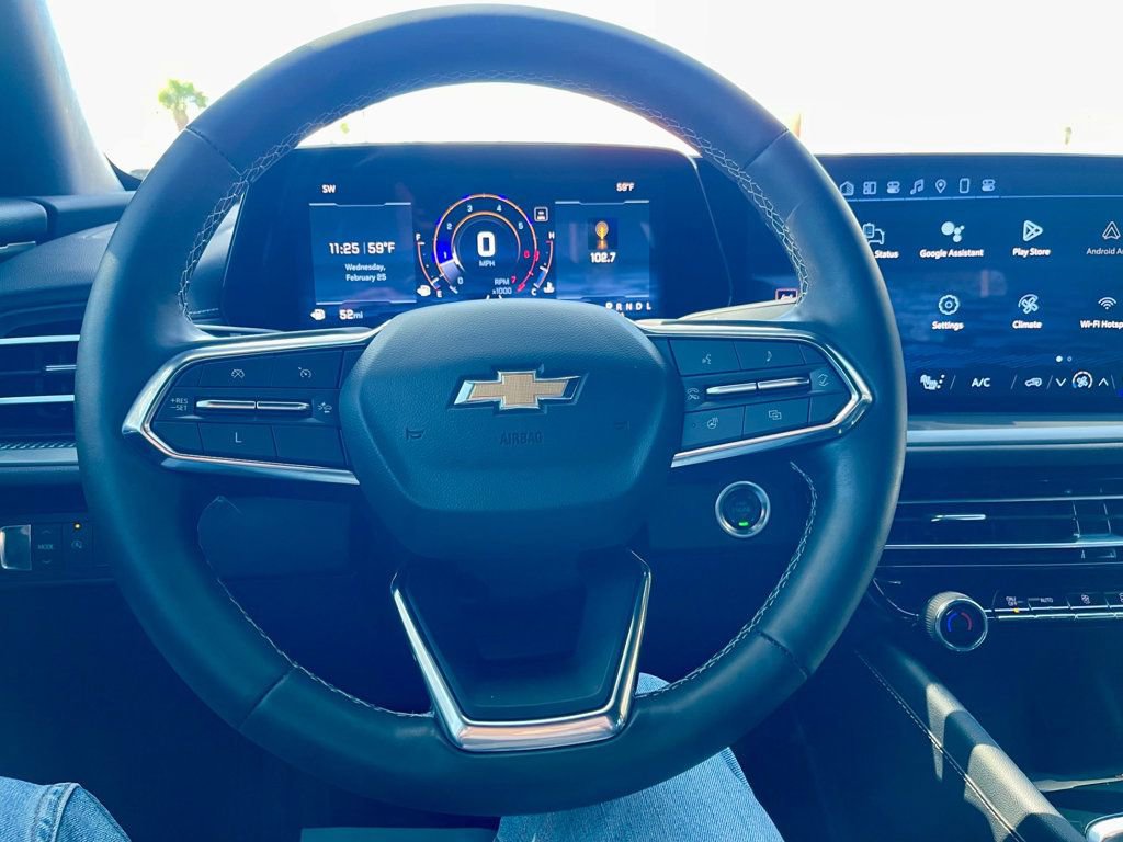 Used 2024 Chevrolet Traverse LT image 15