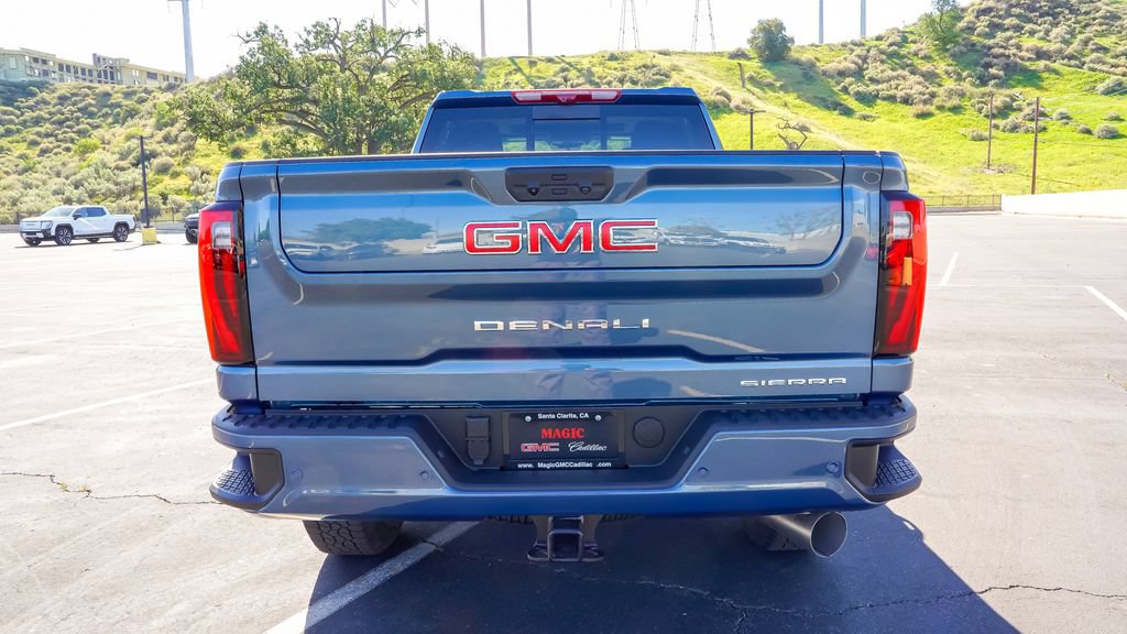 New 2026 GMC Sierra 2500 Denali w/ Denali Reserve Package AWD/4WD image 12