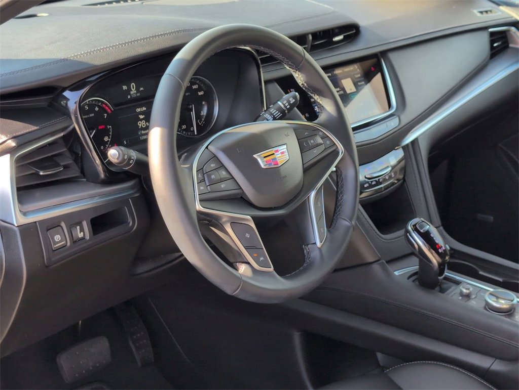 Certified 2024 Cadillac XT5 Luxury image 7