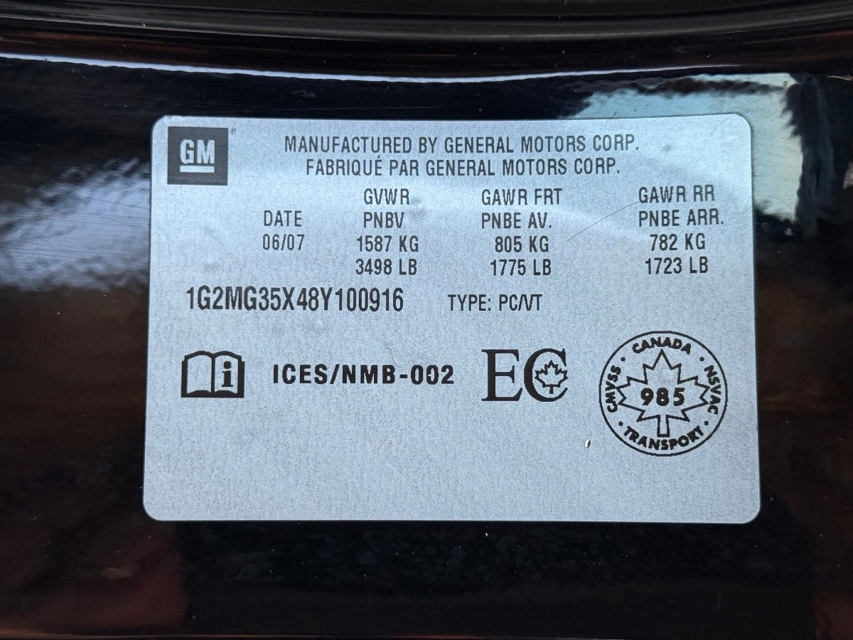 Used 2008 Pontiac Solstice GXP image 30