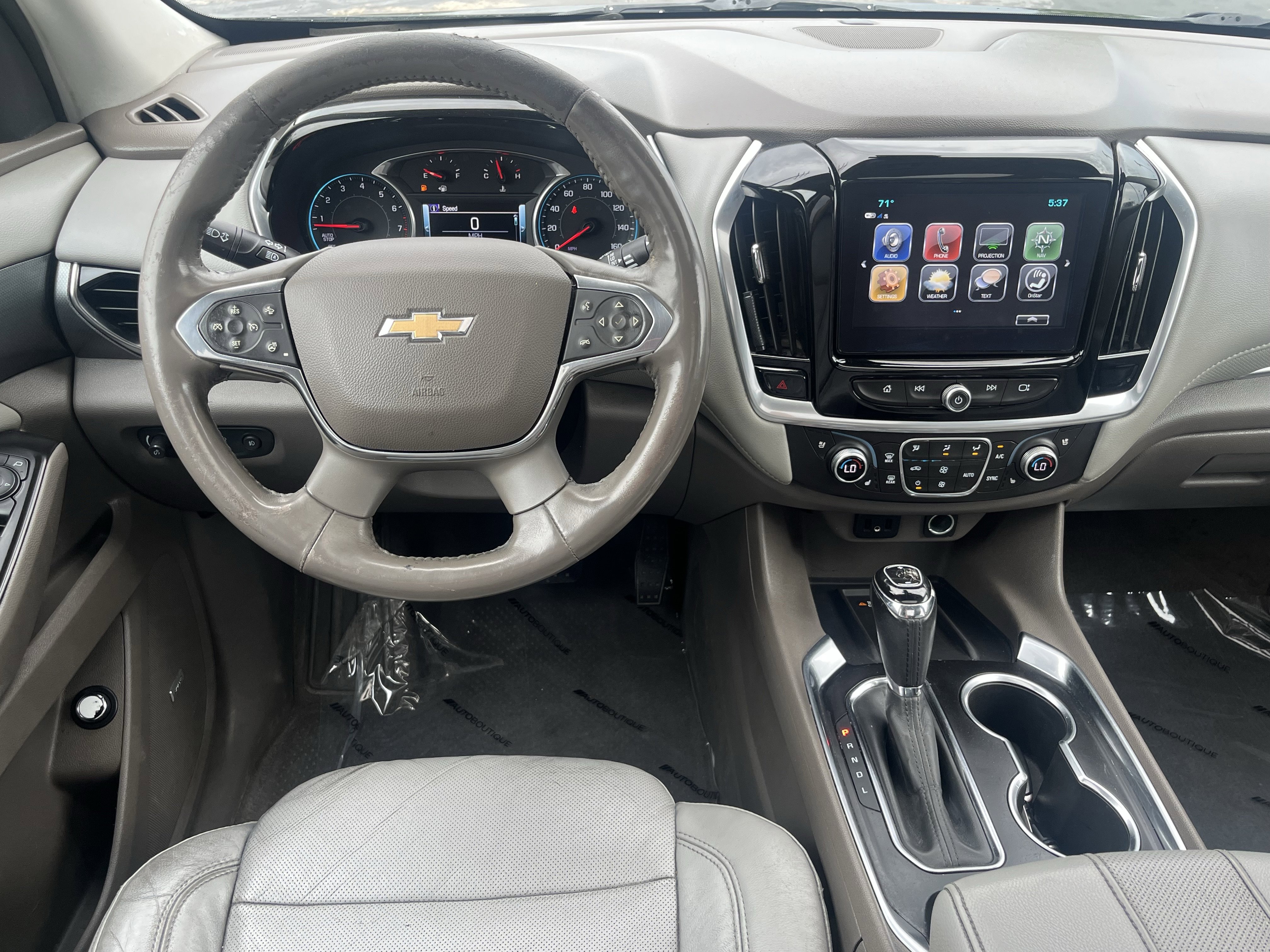 Used 2018 Chevrolet Traverse Premier w/ Driver Confidence II Package FWD image 16