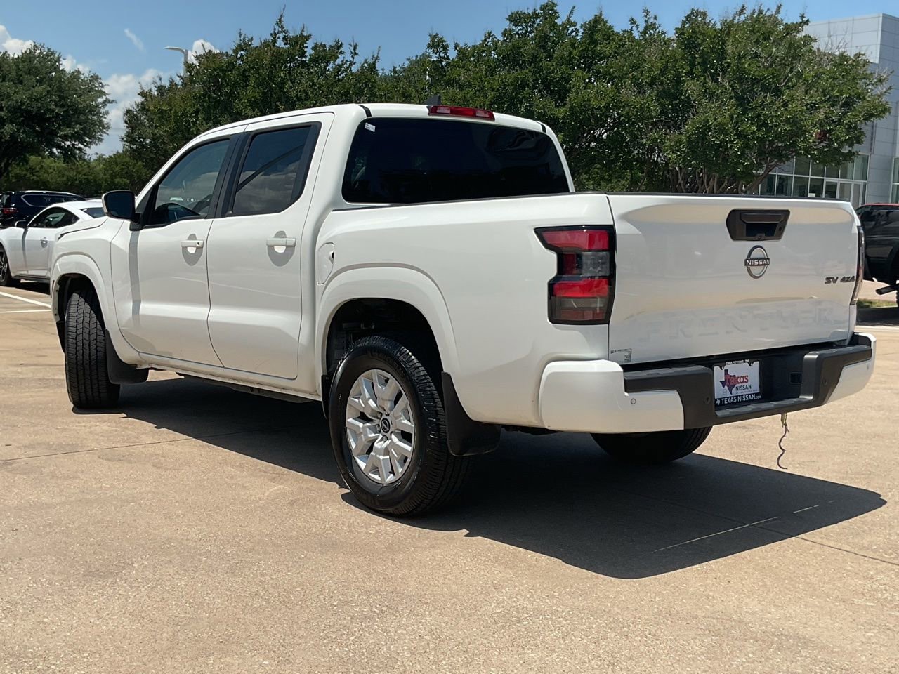 Used 2022 Nissan Frontier SV w/ Technology Package AWD/4WD image 6