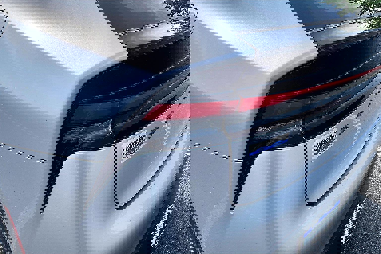 Used 2024 Toyota Prius LE AWD/4WD image 23