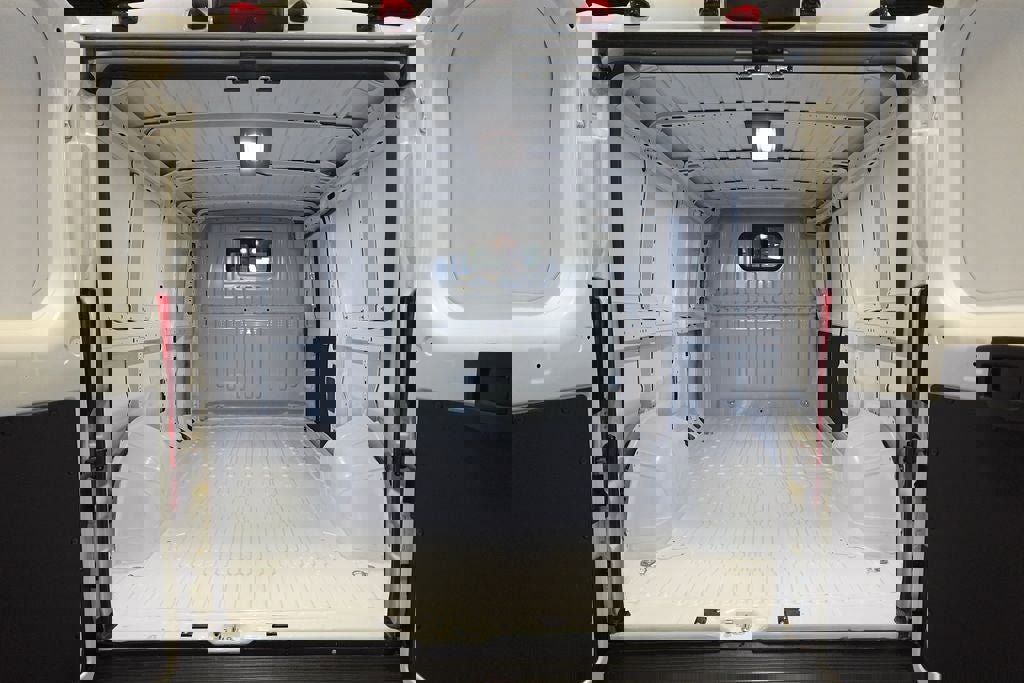 Used 2024 RAM ProMaster 3500 w/ Convenience Group image 12