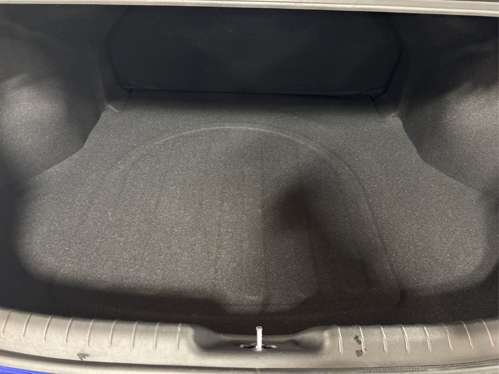 Certified 2024 Hyundai Elantra SE image 11