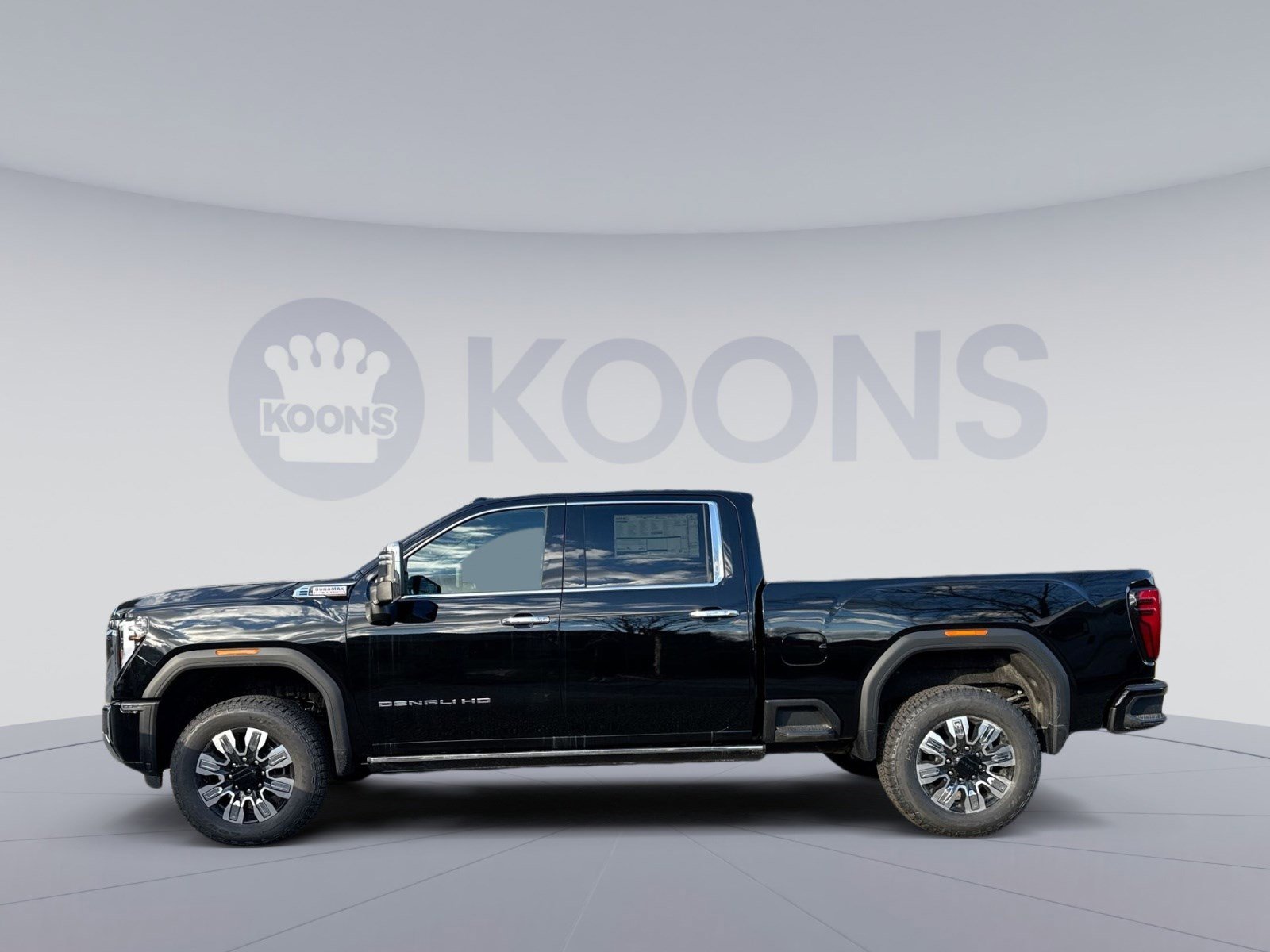 New 2026 GMC Sierra 3500 Denali w/ Denali Reserve Package image 2