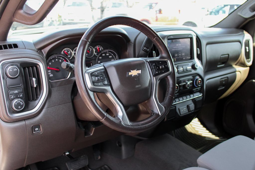 Used 2020 Chevrolet Silverado 1500 LT w/ Convenience Package RWD image 14