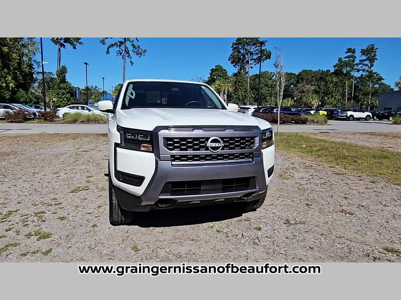 New 2026 Nissan Frontier SV image 18