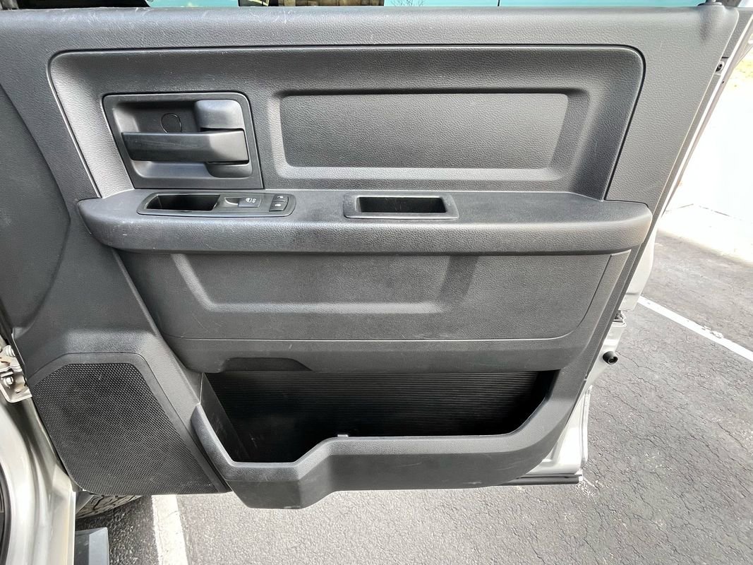 Used 2012 RAM 3500 ST w/ Chrome Appearance Group AWD/4WD image 19