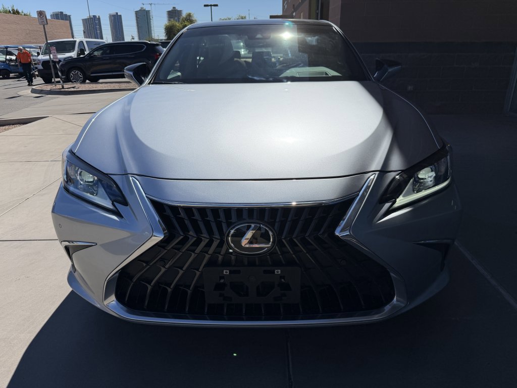 Used 2025 Lexus ES 350 w/ Premium Package image 10