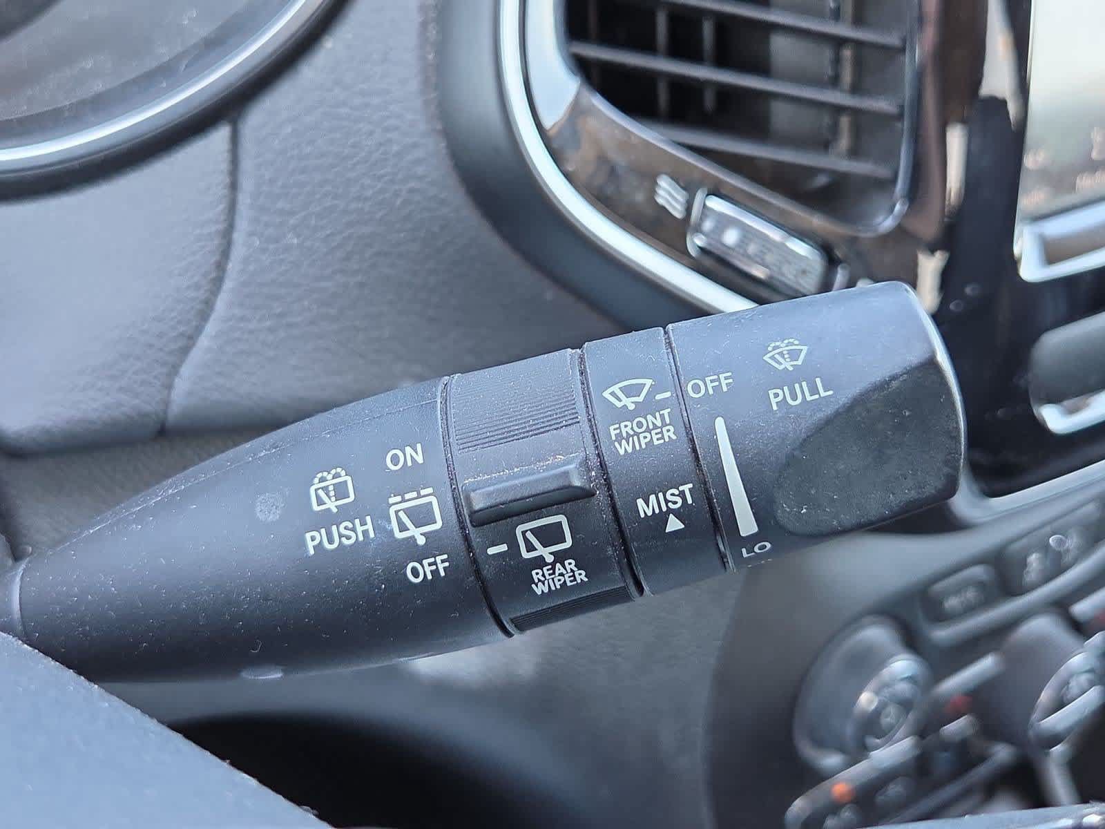 Used 2019 Jeep Cherokee Limited AWD/4WD image 26