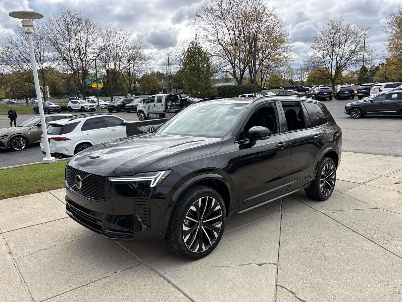 Used 2026 Volvo XC90 B6 Ultra w/ Protection Package Premier AWD/4WD image 3