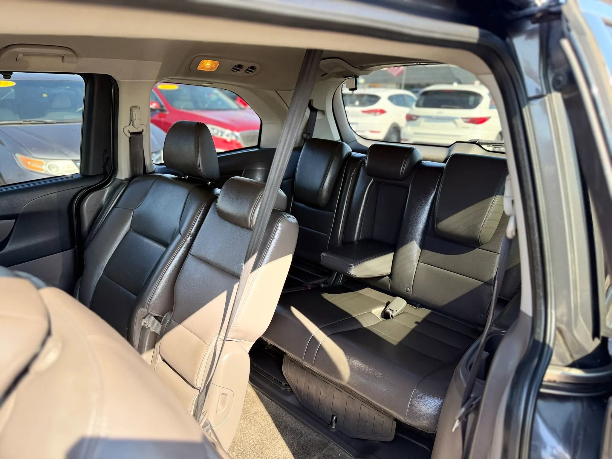Used 2013 Honda Odyssey Touring Elite image 35