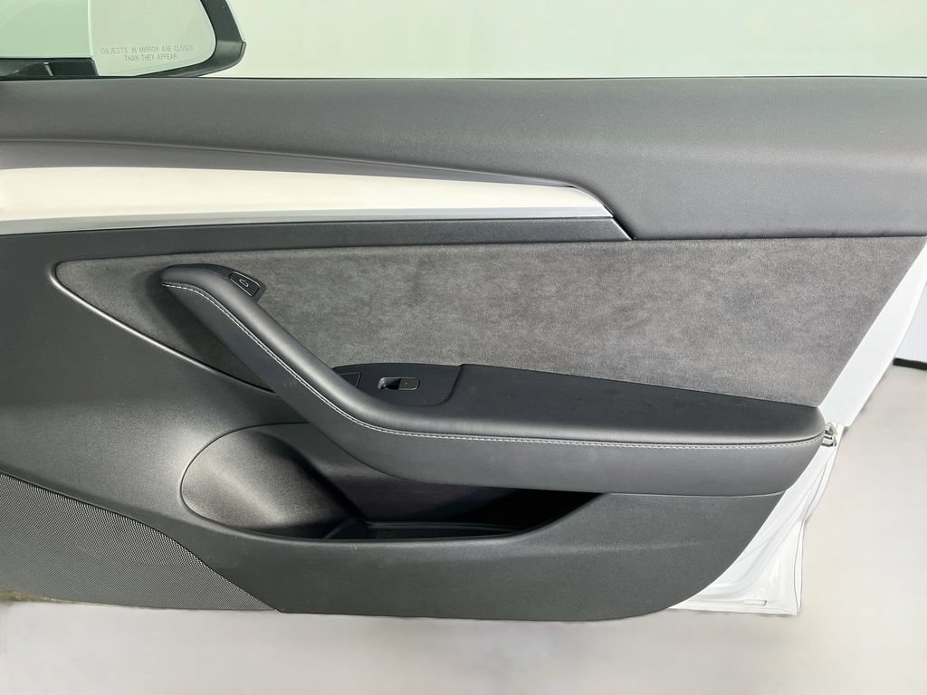 Used 2023 Tesla Model 3 Standard Range RWD image 31