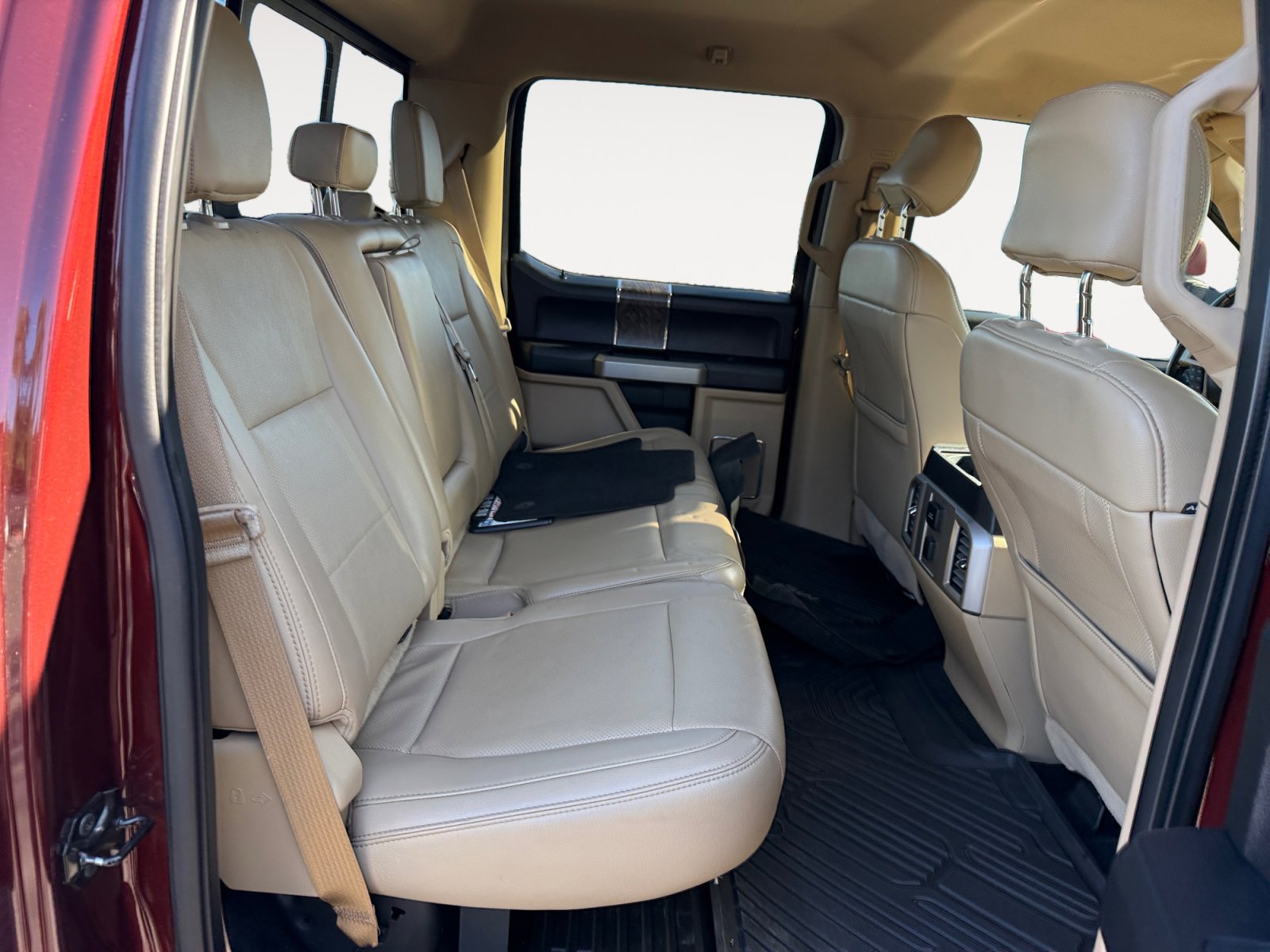 Used 2017 Ford F250 Lariat w/ Lariat Value Package image 18