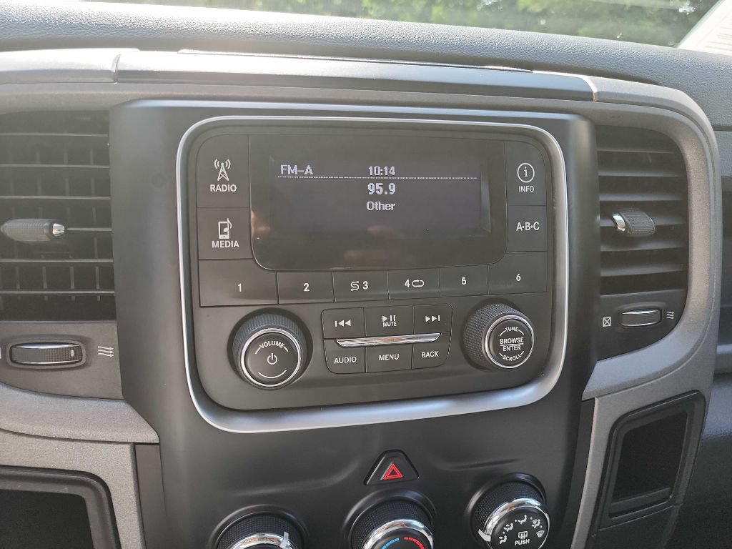 Used 2015 RAM 1500 Tradesman RWD image 23