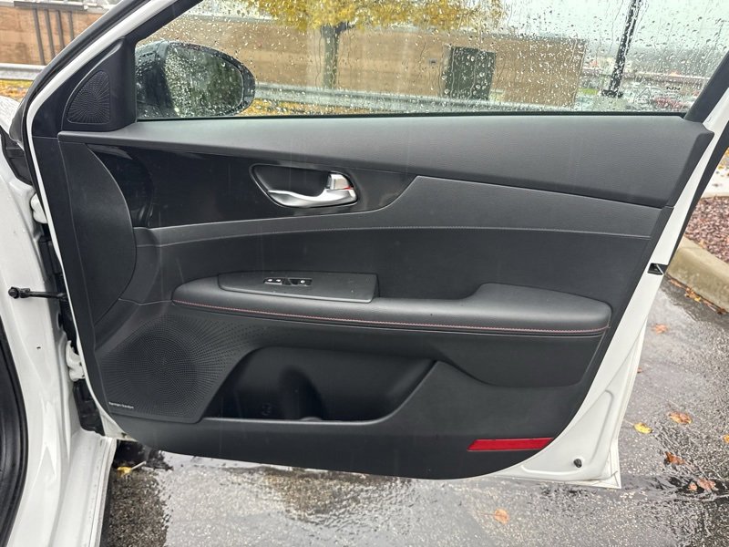 Used 2022 Kia Forte GT image 38