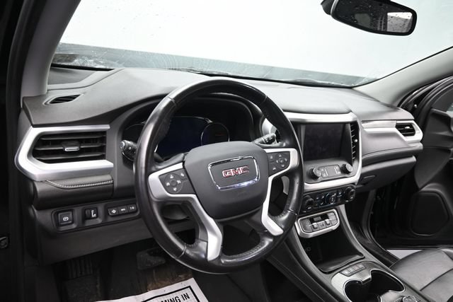 Used 2020 GMC Acadia SLT w/ Driver Alert Package II AWD/4WD image 16