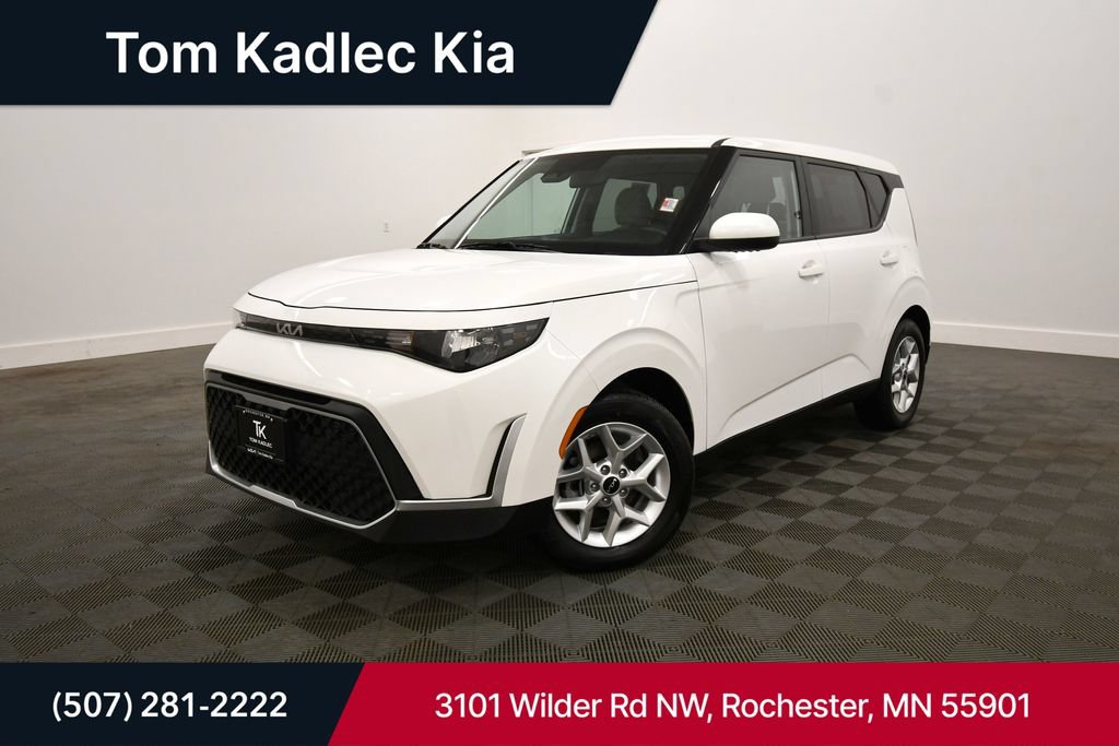 Certified 2025 Kia Soul LX