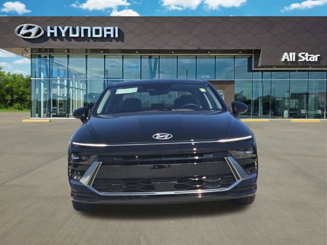 New 2026 Hyundai Sonata SEL FWD image 2