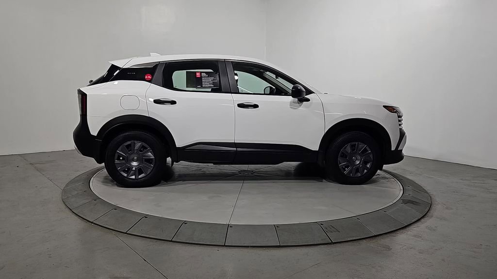 Certified 2025 Nissan Kicks S image 8