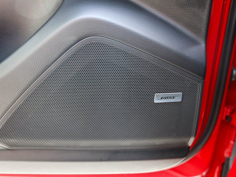 Used 2024 Porsche Cayenne AWD/4WD image 29