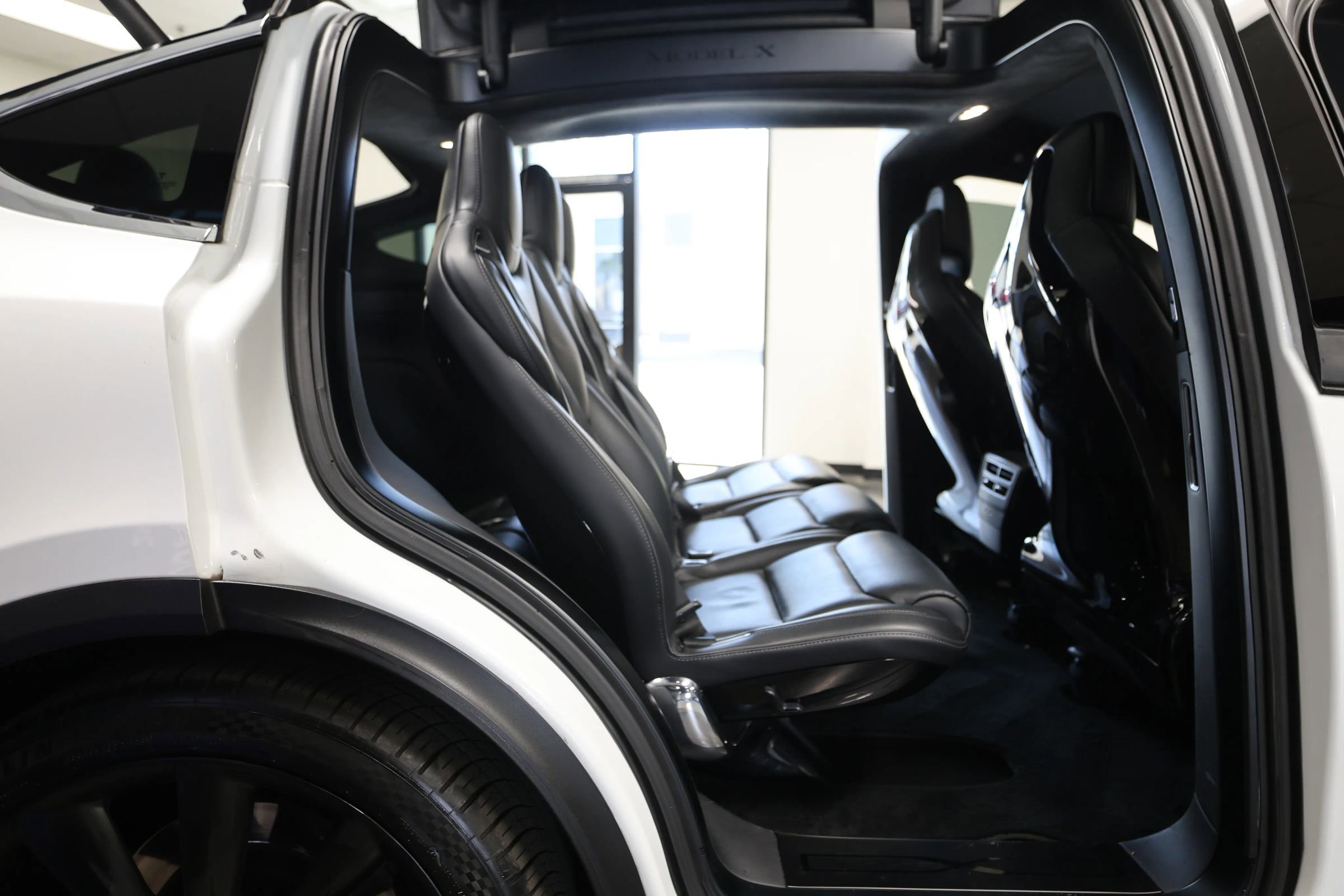 Used 2016 Tesla Model X Performance image 42