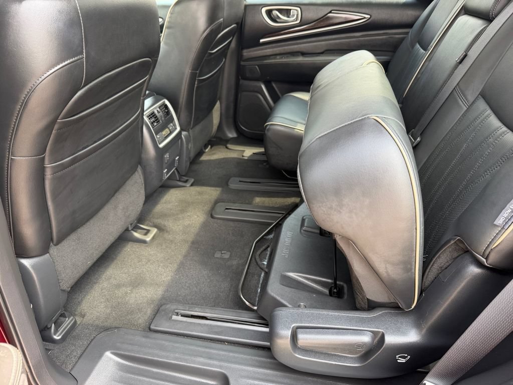 Used 2019 INFINITI QX60 Luxe w/ Sensory Package AWD/4WD image 17